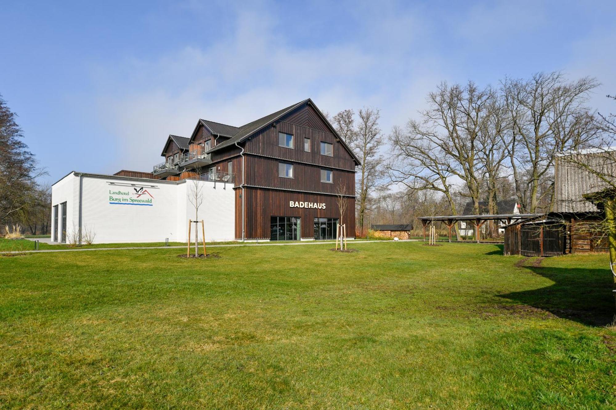 Landhotel Burg Im Spreewald - Resort & Spa Экстерьер фото